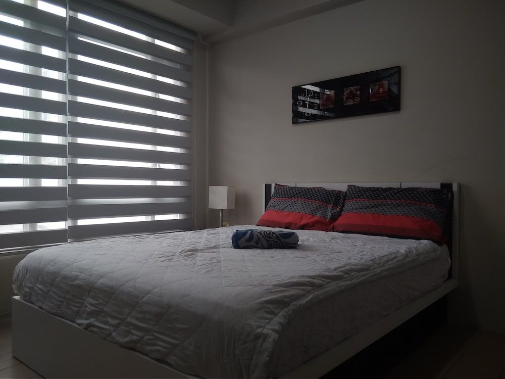 Henry's Newport Deluxe Studio 31