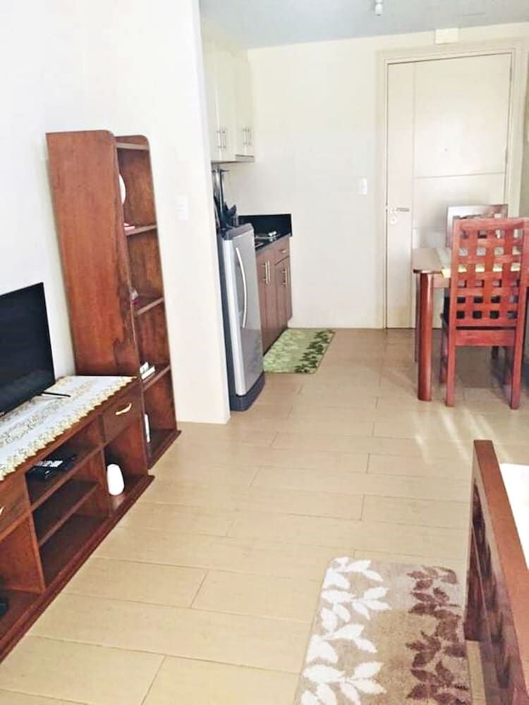 Henry's Newport Deluxe Studio 69