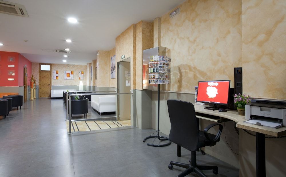 undefined Hostal Barcelona 2