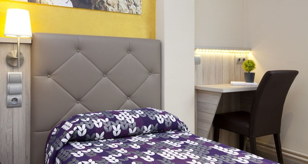 Hostal Barcelona Single Room