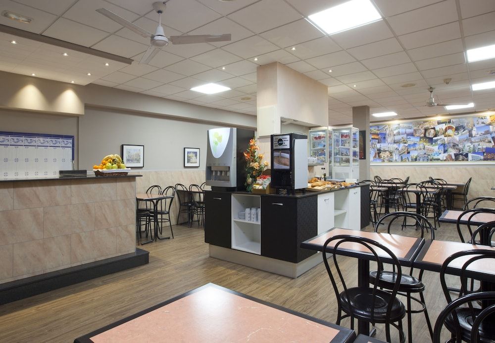 undefined Hostal Barcelona 6