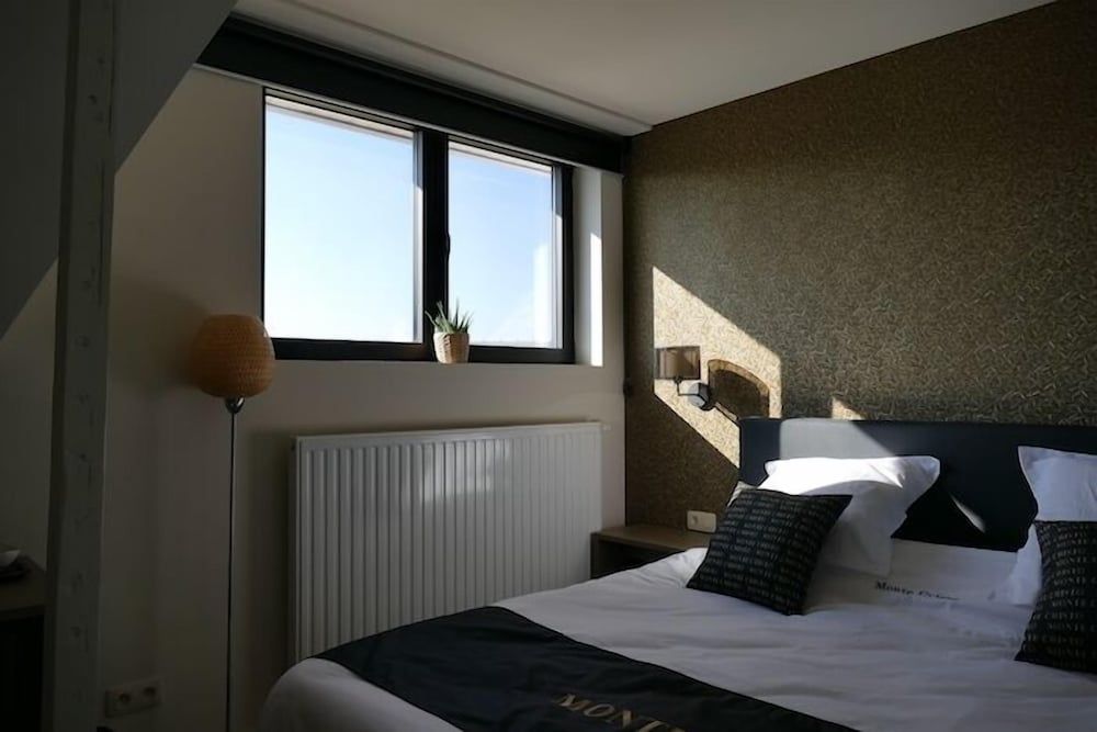 Hotel Monte Cristo Double Room 6