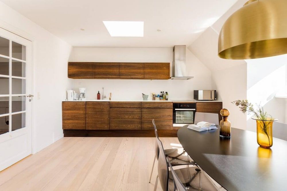 undefined 210sqm Lux Penthouse City Centre-next to Tivoli 2