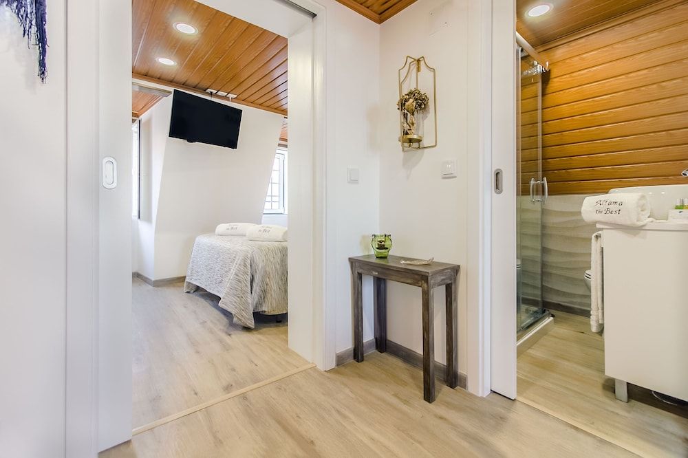 Alfama The Best Apartment, 2 Bedrooms, River View 20