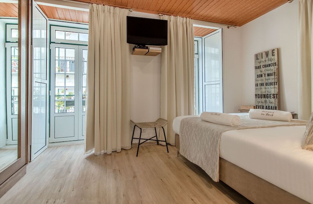 undefined Alfama The Best