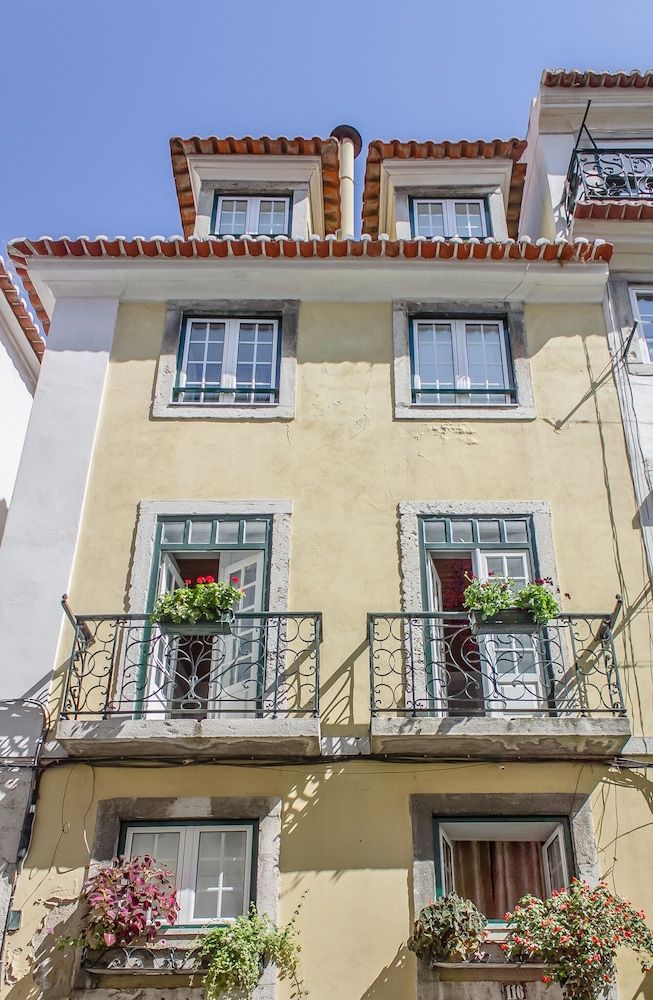 undefined Alfama The Best 3