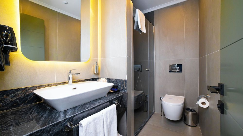 Turkay Hotel Deluxe Room, 1 King Bed, City View 24