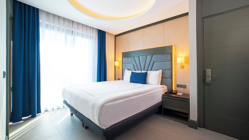 Turkay Hotel Deluxe Room, 1 King Bed, City View 9