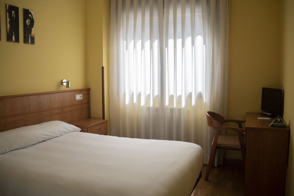 Economy Double or Twin Room