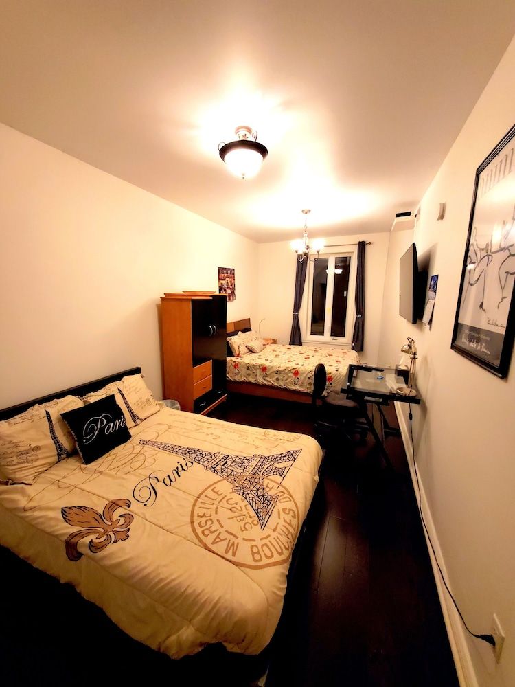 undefined Maison Montplaisir