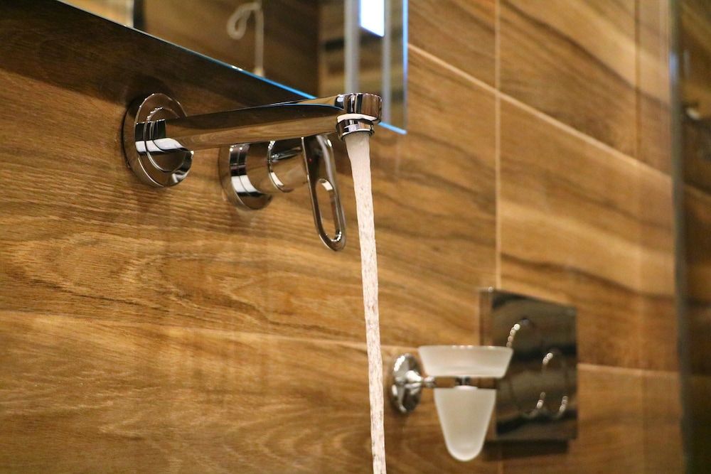 Semiramis Guesthouse Deluxe Triple Room 11