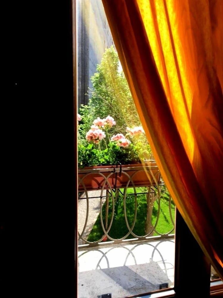 Cinqueteste Luxury Home Venice Deluxe Double Room 3