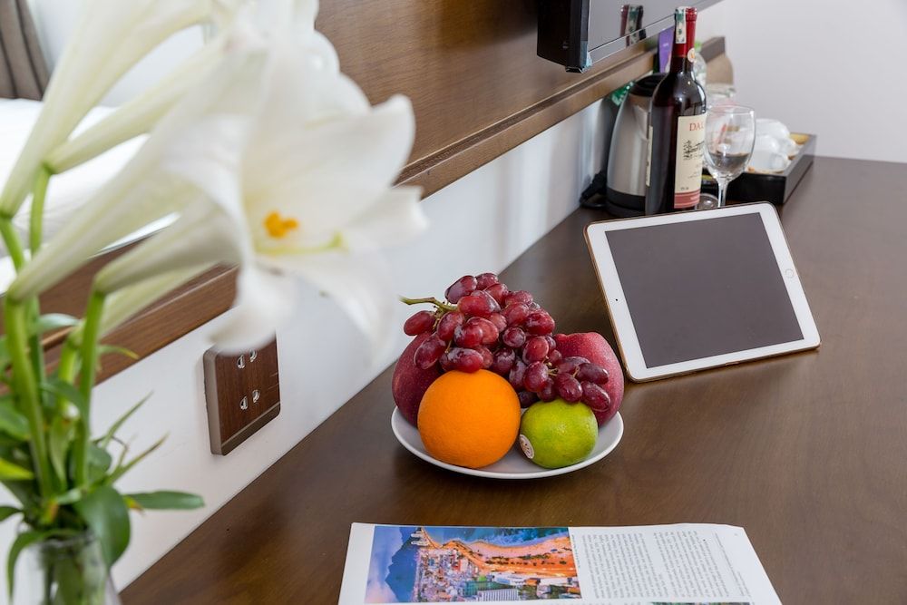 Roliva Hotel & Apartment Danang Deluxe Twin Room 8