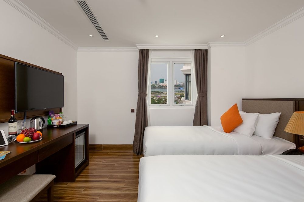 Roliva Hotel & Apartment Danang Deluxe Twin Room 5