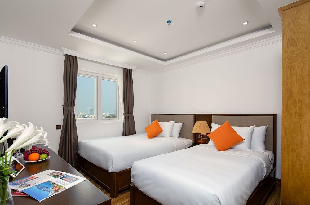 Roliva Hotel & Apartment Danang Deluxe Twin Room 4