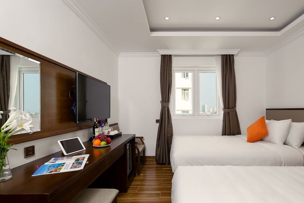 Roliva Hotel & Apartment Danang Deluxe Twin Room 2