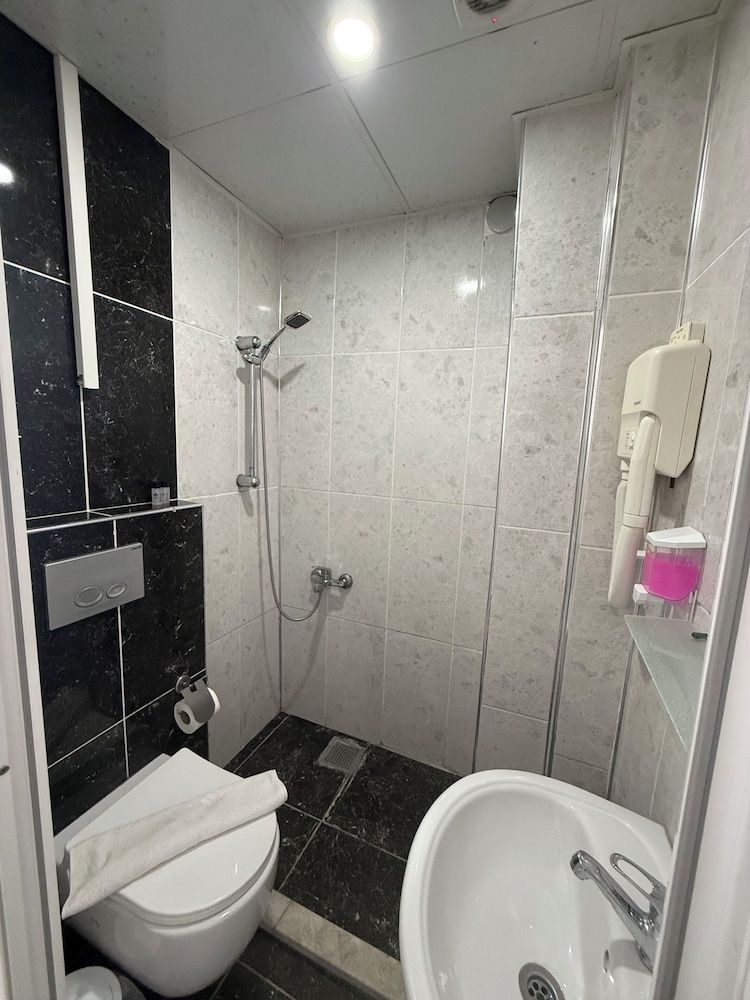 Babil Hotel Economy Room 6