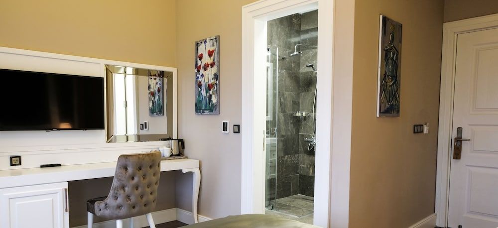 Bandırma Palas Hotel Room, Corner 5