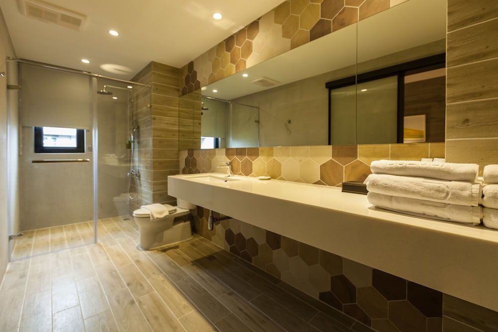 Buluba Comfort Quadruple Room, 2 Double Beds, Accessible, City View 3