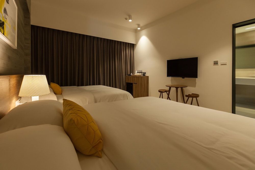 Buluba Comfort Quadruple Room, 2 Double Beds, Accessible, City View 2