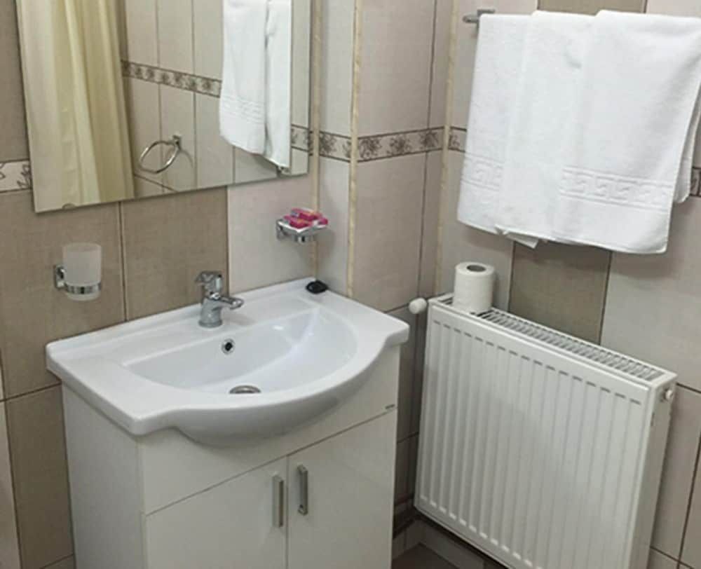 Continental Economy Single Room 5