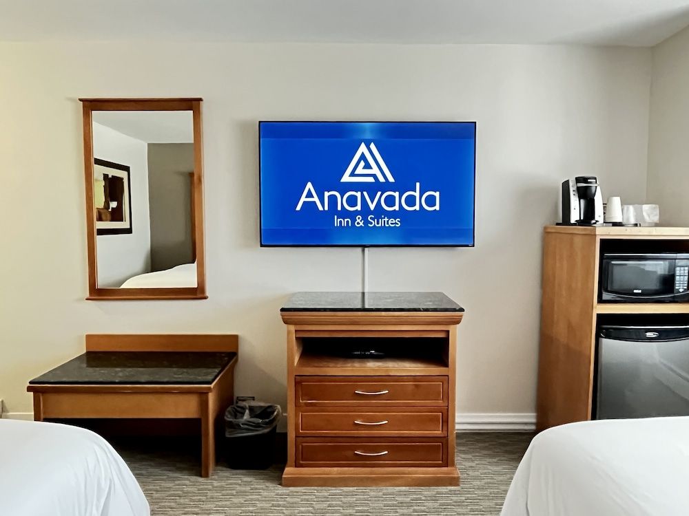 Anavada Inn & Suites - Prince George Deluxe Double Room, 2 Queen Beds 5