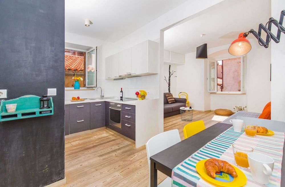 undefined Apartment & Room Joy