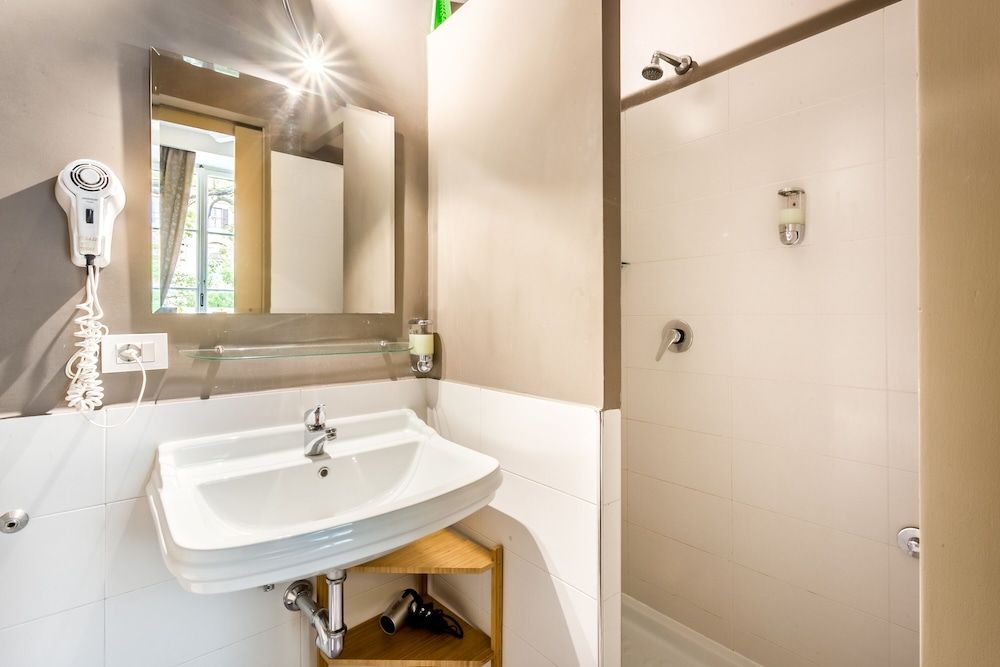 AmoRoma Suite Superior Triple Room (101) 23