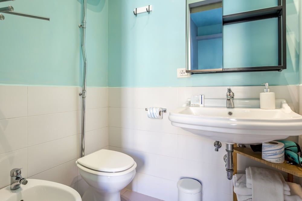 AmoRoma Suite Superior Triple Room (101) 29