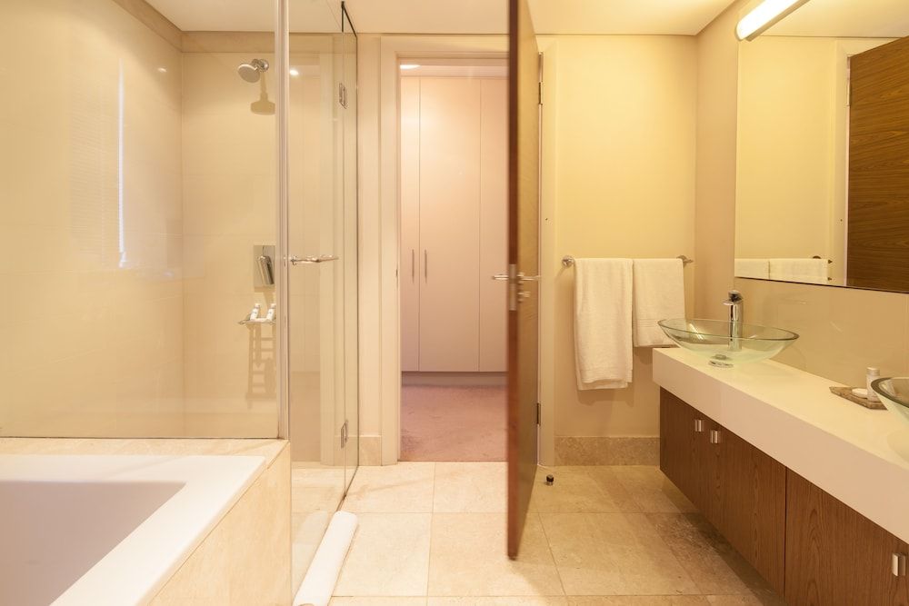 Canal Quays Luxury Apartments Executive Room, 2 Bedrooms 18