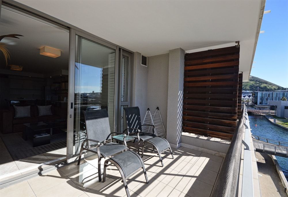 Canal Quays Luxury Apartments Standard Room, 1 Bedroom 19