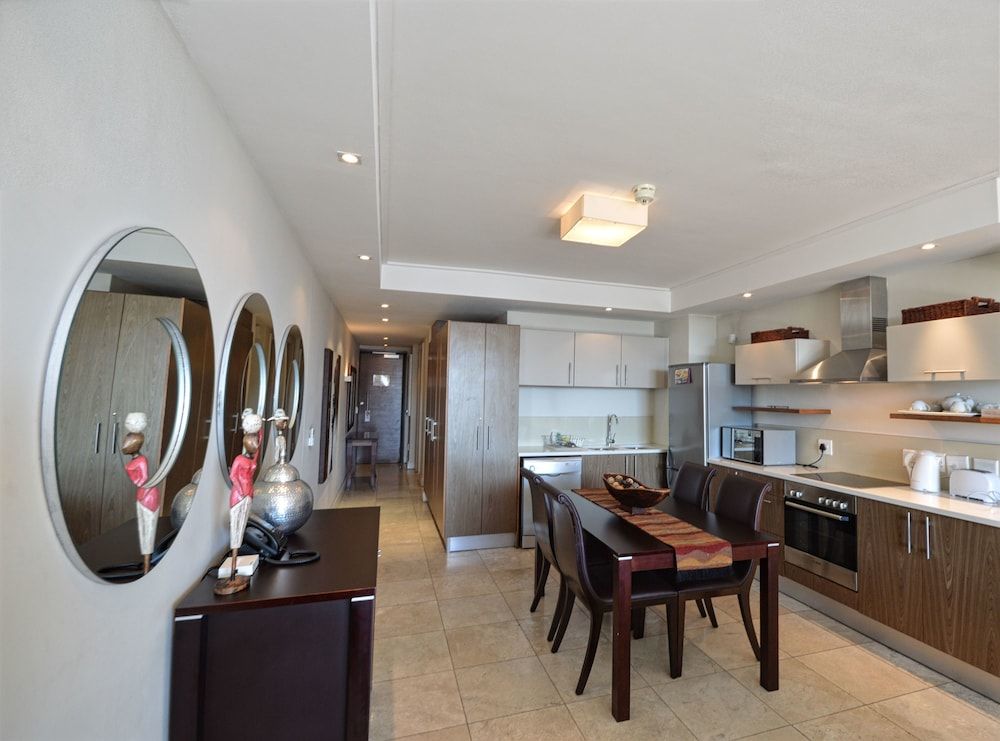 Canal Quays Luxury Apartments Standard Room, 1 Bedroom 6