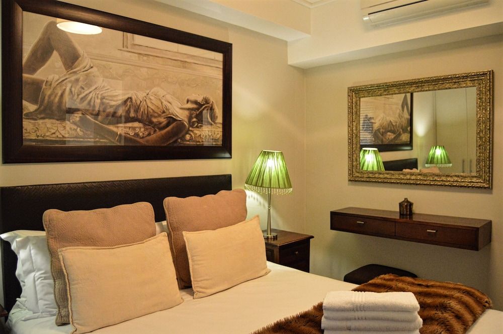 undefined Canal Quays Luxury Apartments 6