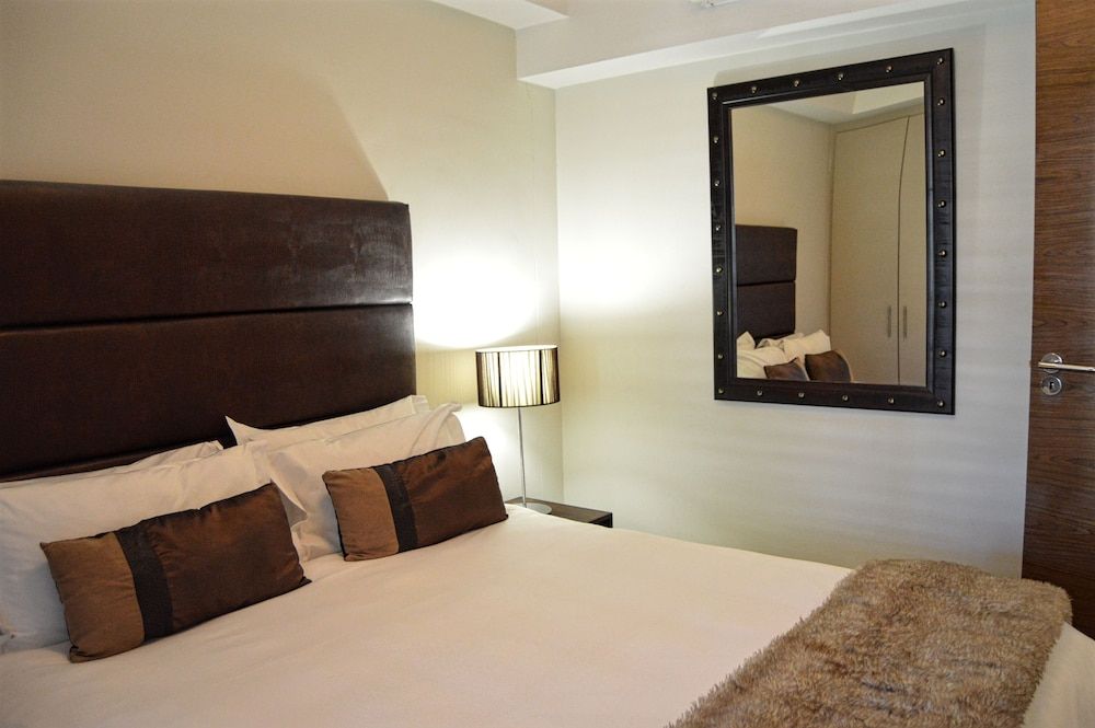 undefined Canal Quays Luxury Apartments 7