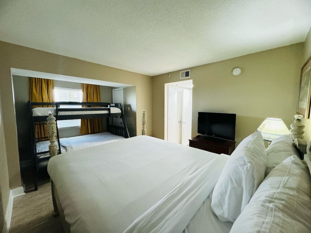 Premium Condo, 2 Bedrooms, Balcony, Ocean View