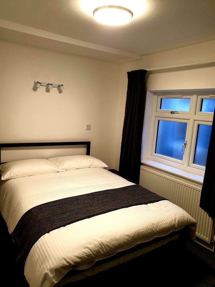 Wanstead Hotel Double Room 2