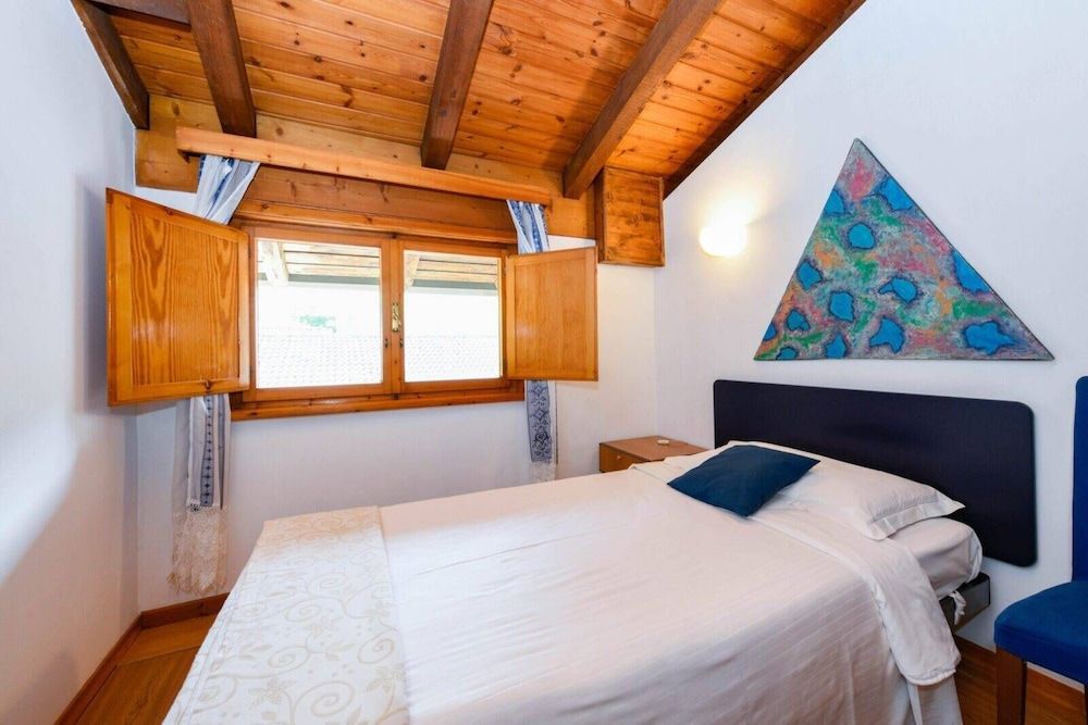 Classic Single Room