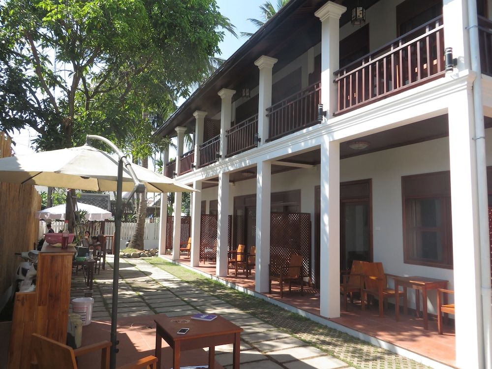 undefined Queen's House 8