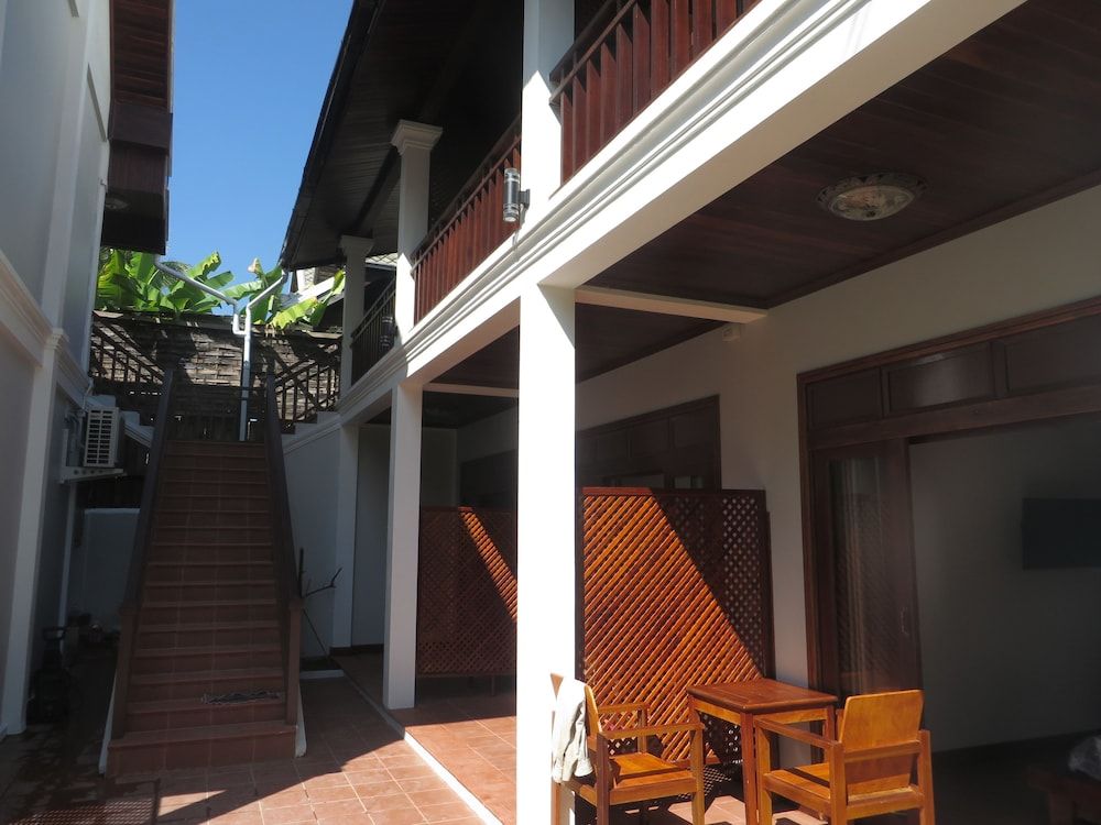 undefined Queen's House 6