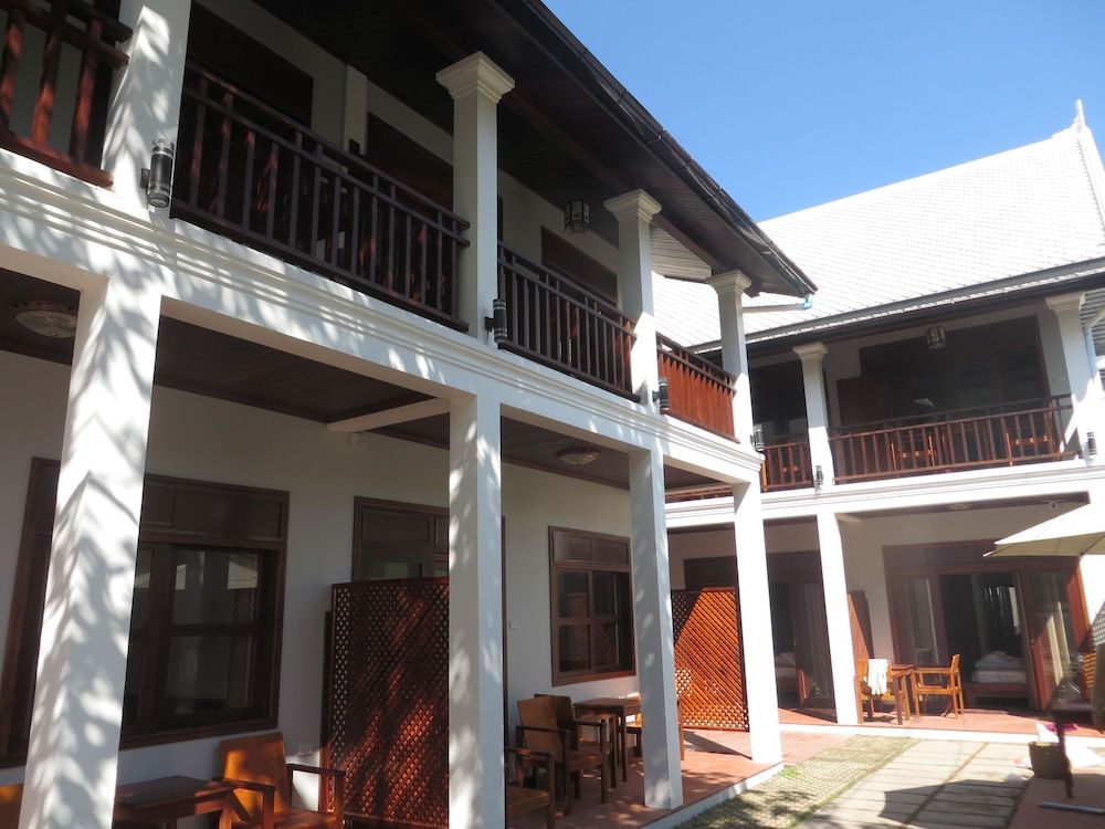 undefined Queen's House 9