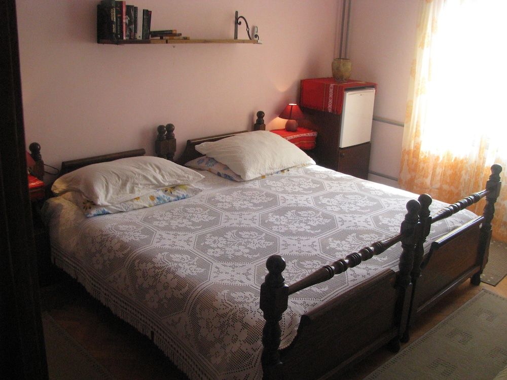 undefined Villa with garden 8