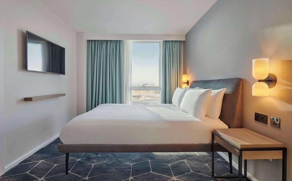 Suite, 1 King Bed