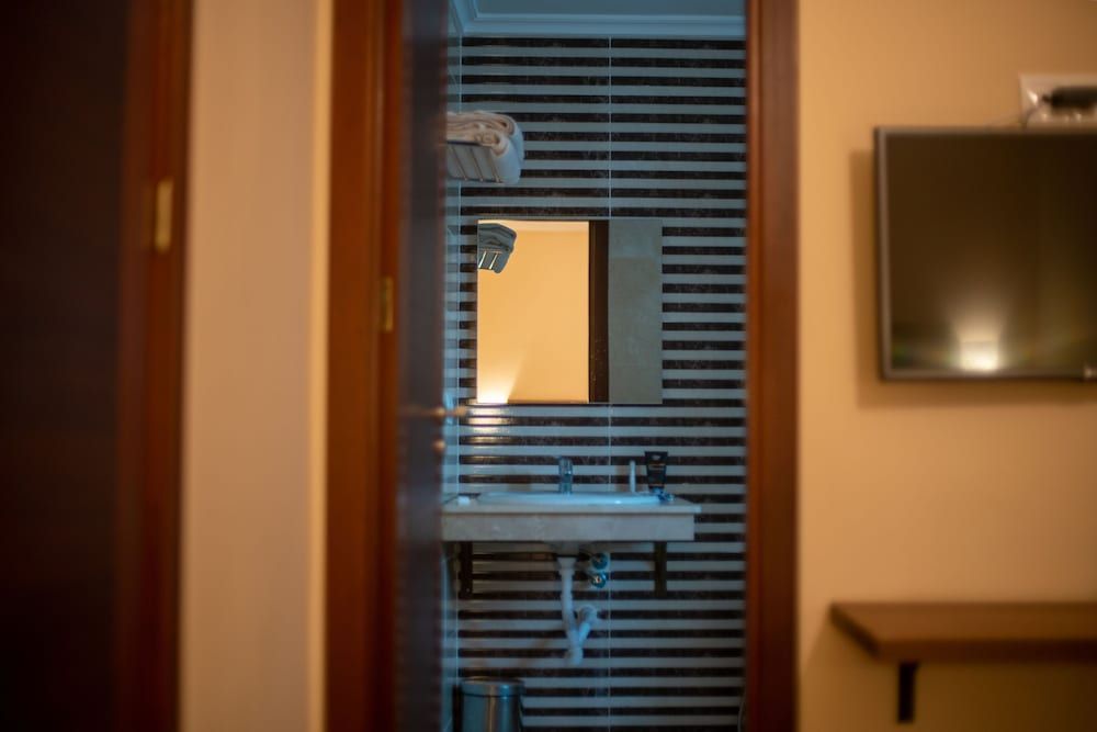 Hôtel Étoile du Nord Triple Room 3