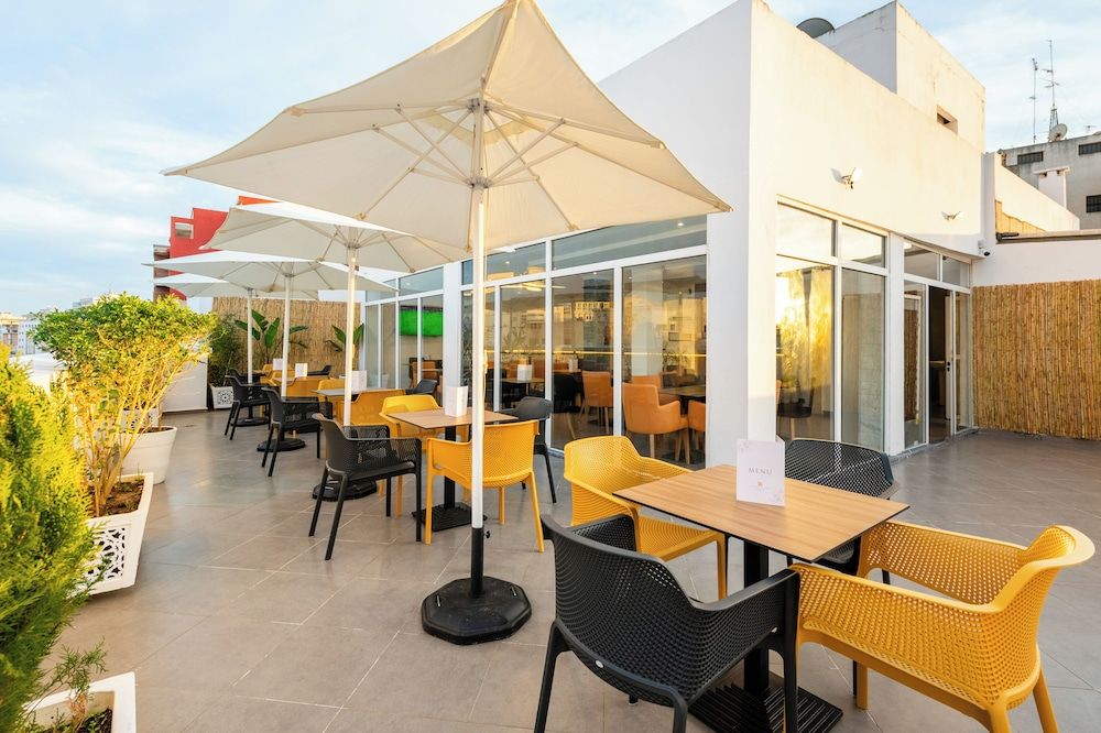 Room Service - Dining