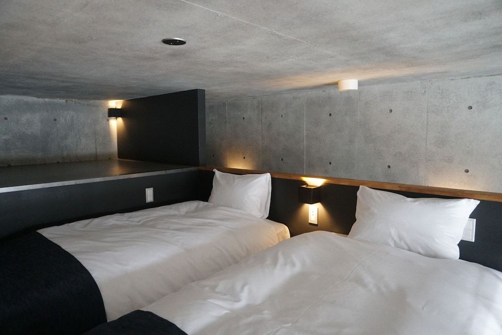 undefined Hotel Arcsens 9