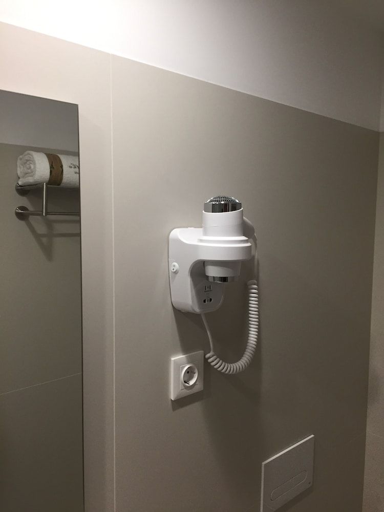 Muralha Charm House Twin Room 3