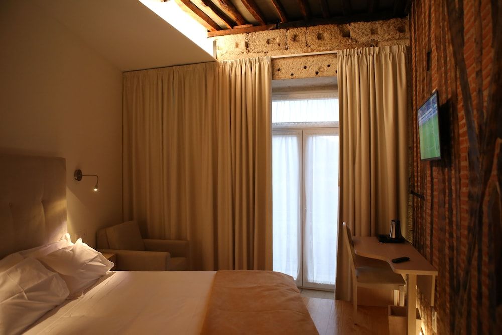 Muralha Charm House Queen Couple Room 2