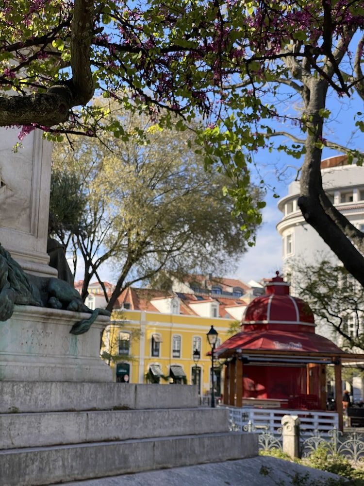 undefined Studios with Mezzanine Rua da Moeda 7