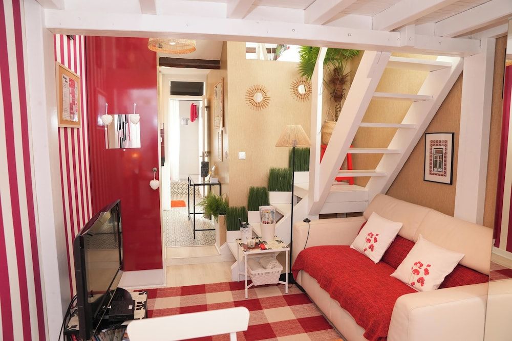 Studios with Mezzanine Rua da Moeda Junior Studio, Non Smoking (Open Space Studio 2) 6