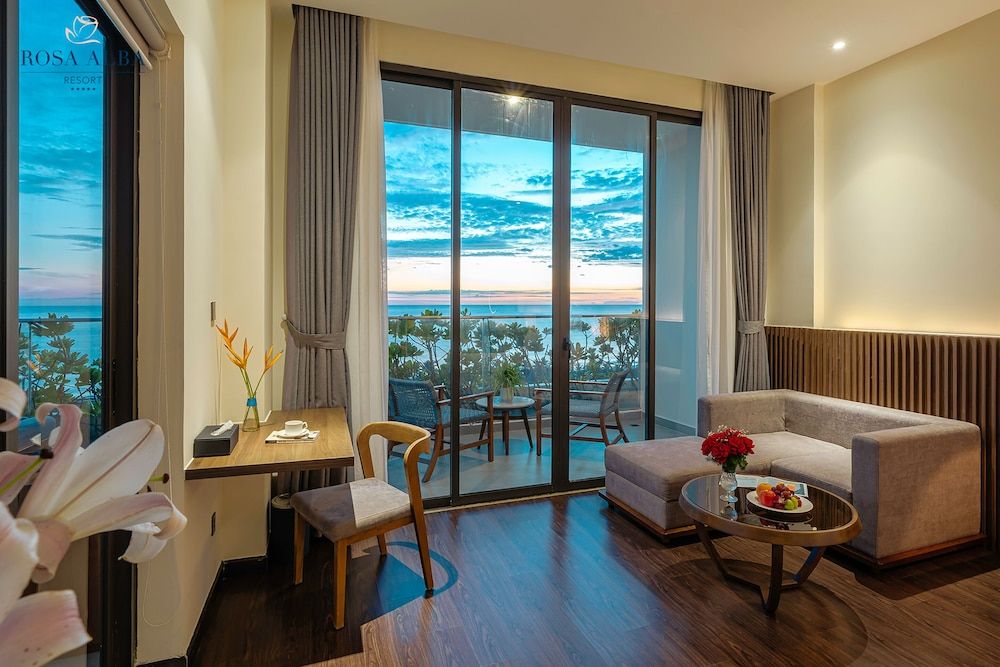 Rosa Alba Resort & Villas Tuy Hoa Rosa Alba Suite Ocean View 3
